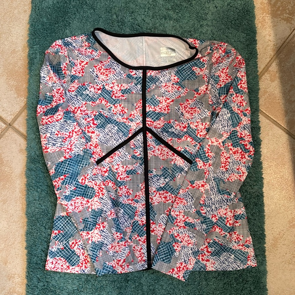 Long sleeve tennis shirt